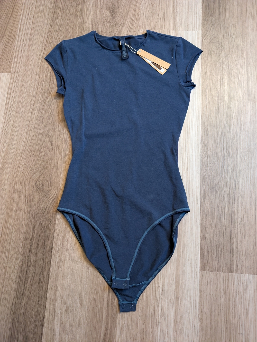 NWT SKIMS Fits Everybody T-Shirt Bodysuit, Navy